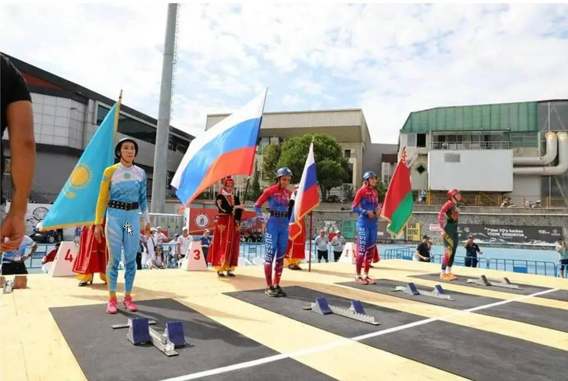 В Эр-Рияде проходит Чемпионат мира по пожарно-спасательному спорту среди мужчин и женщин. С 27 октября по 1 ноября 2025 года в Эр-Рияде (Королевство Саудовская Аравия) проходят XX Чемпионат мира среди мужчин и ХI Чемпионат мирасреди женщин по пожарно-спасательному спорту.<br><br><b>ОБНОВЛЕНО:</b> Сборная России заняла первое место! (ВИДЕО)