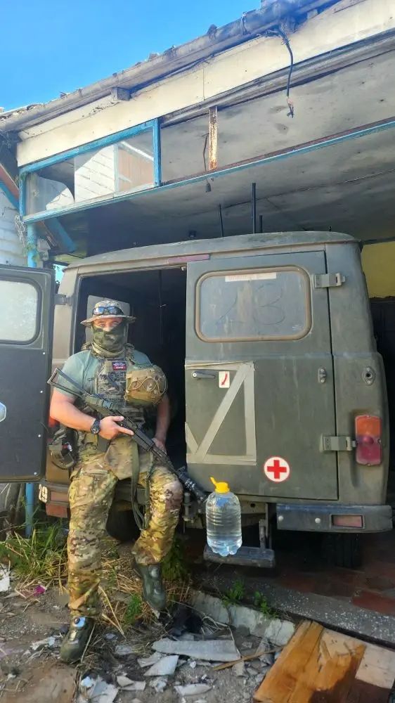 Санитарный автофургон всегда должен быть технически исправным для срочного обеспечения всем необходимым довольствием бо